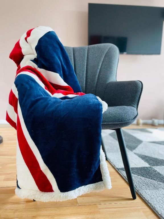 Tom Place In Mile End - 2 Double Beds, 1 Bunk Bed, Max 6, Spacious, Ideal For Families Appartement Londres