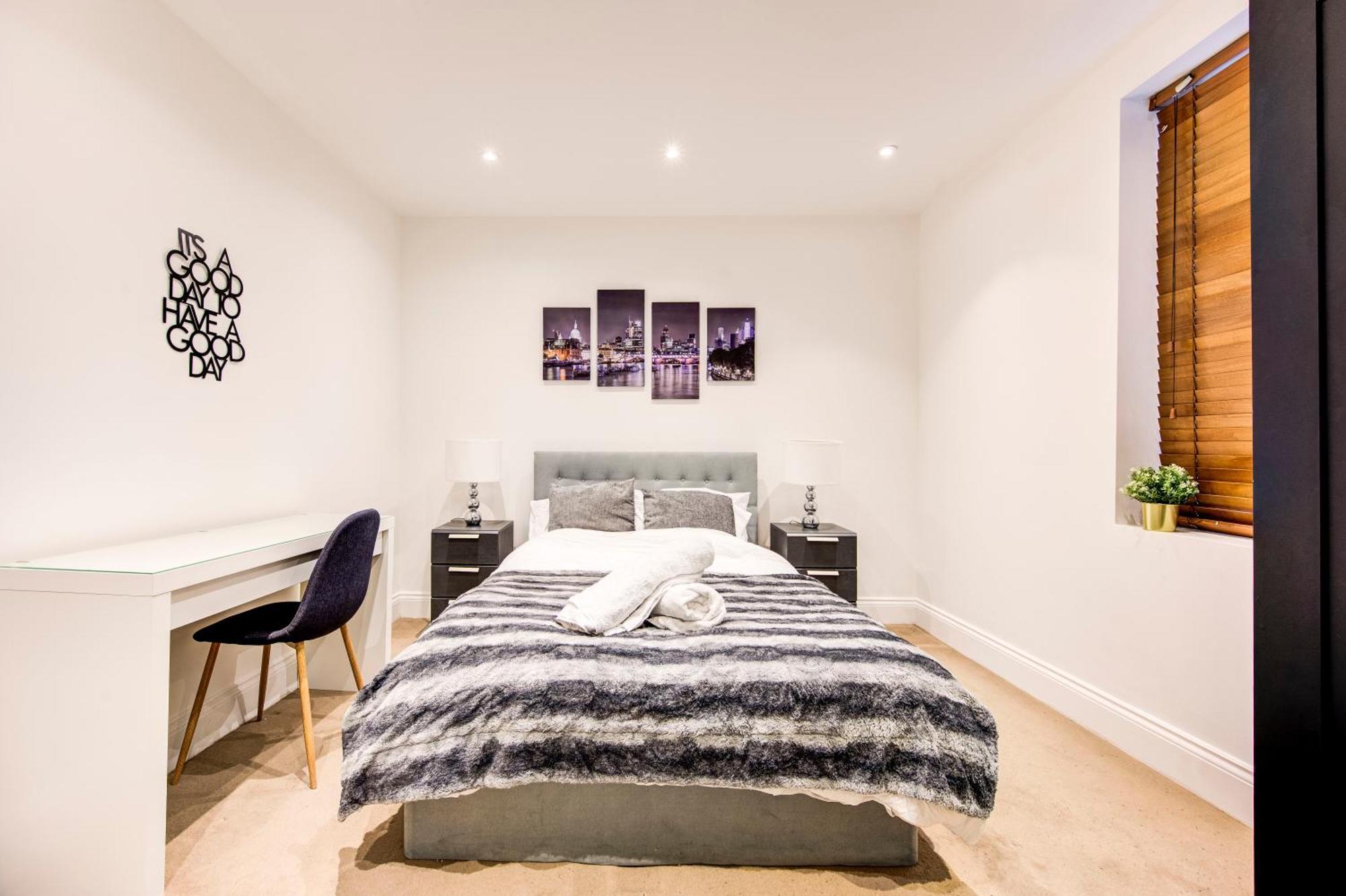 Spacious 1 Bed Near Central - 5 Per Cent Off Weekly Bookings ! Appartamento