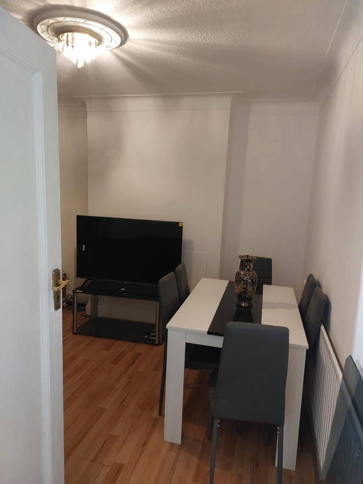 Lejlighed Catford Homely *