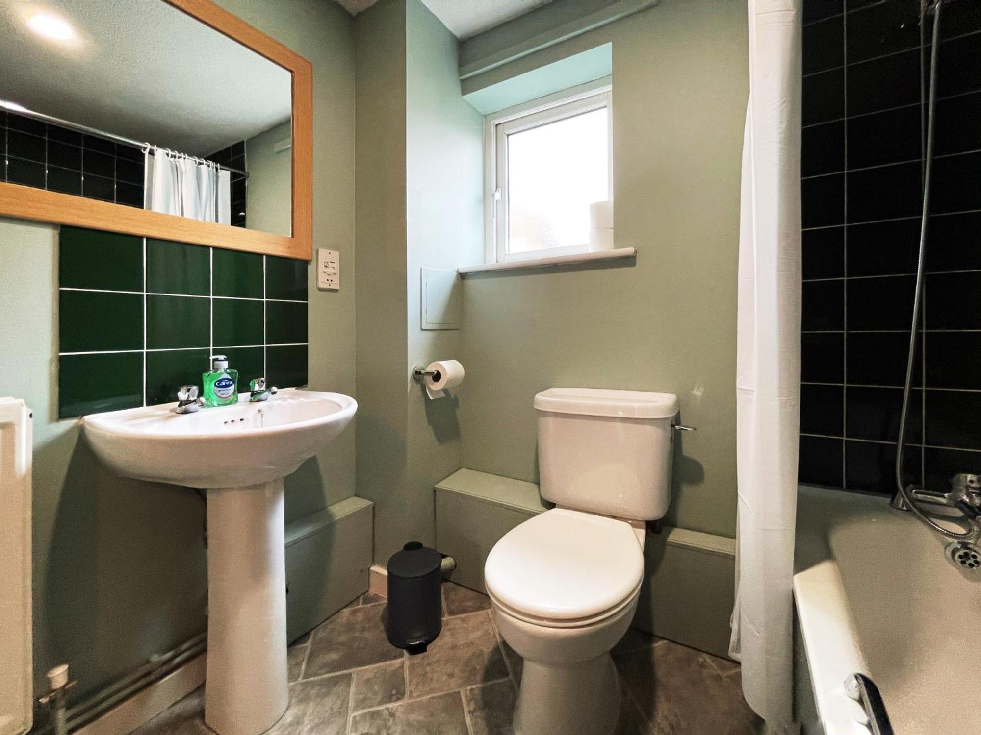Lägenhet Rebecca Place At Whitechapel - 2 Double Beds, 1 Sofa Bed, Max 5 People
