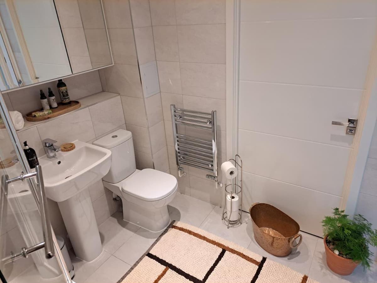 Cozy Double With Large En Near Canary Wharf With Amazing Views In A Shared * London