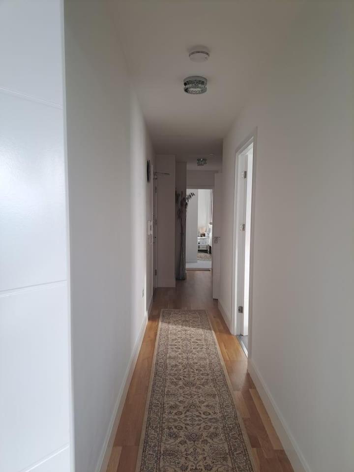 Cozy Double With Large En Near Canary Wharf With Amazing Views In A Shared * London