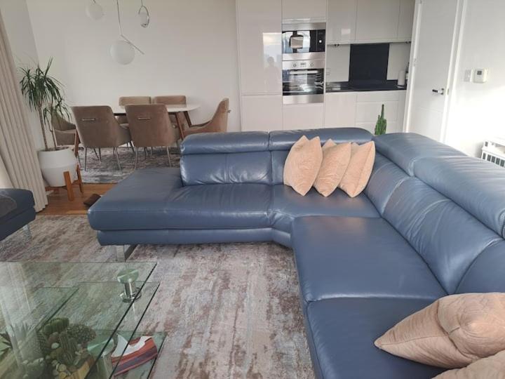 Cozy Double With Large En Near Canary Wharf With Amazing Views In A Shared Homestay