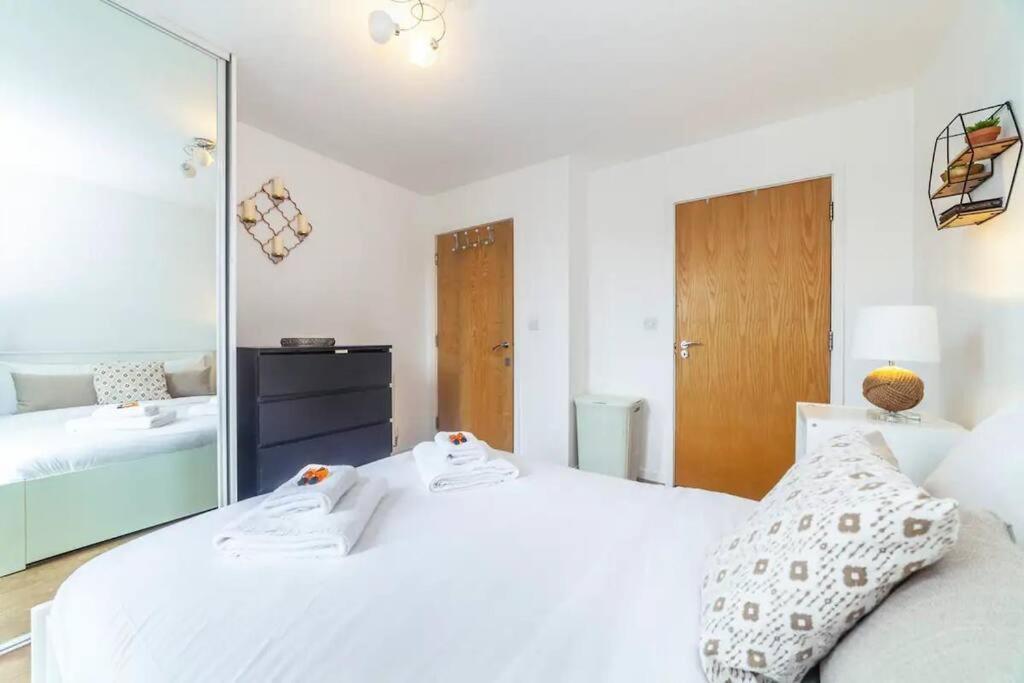 Charming 2 Bed Flat Near Greenwich Lejlighed