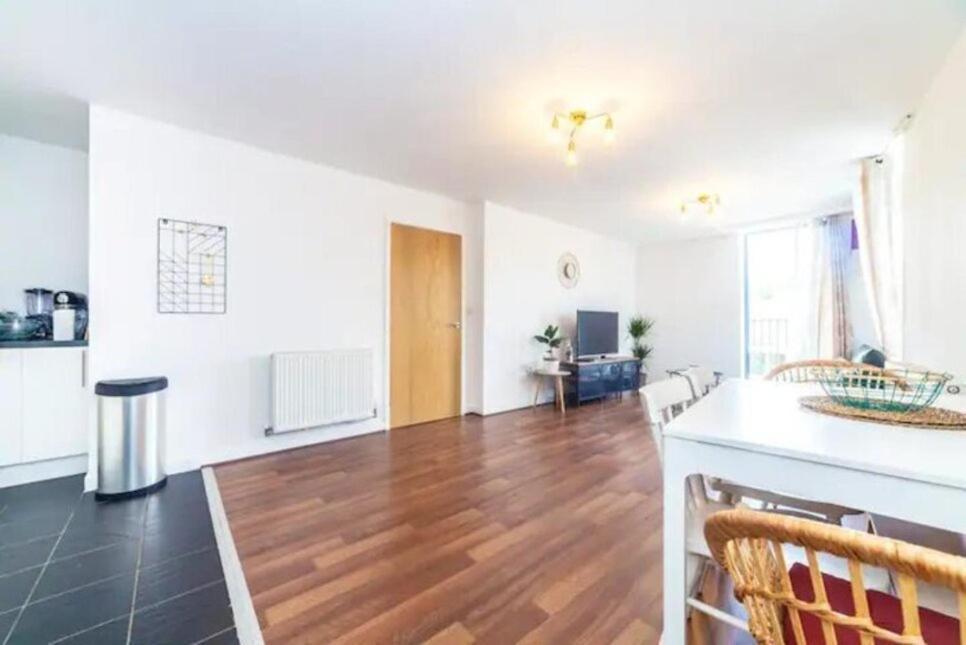 Charming 2 Bed Flat Near Greenwich Lejlighed