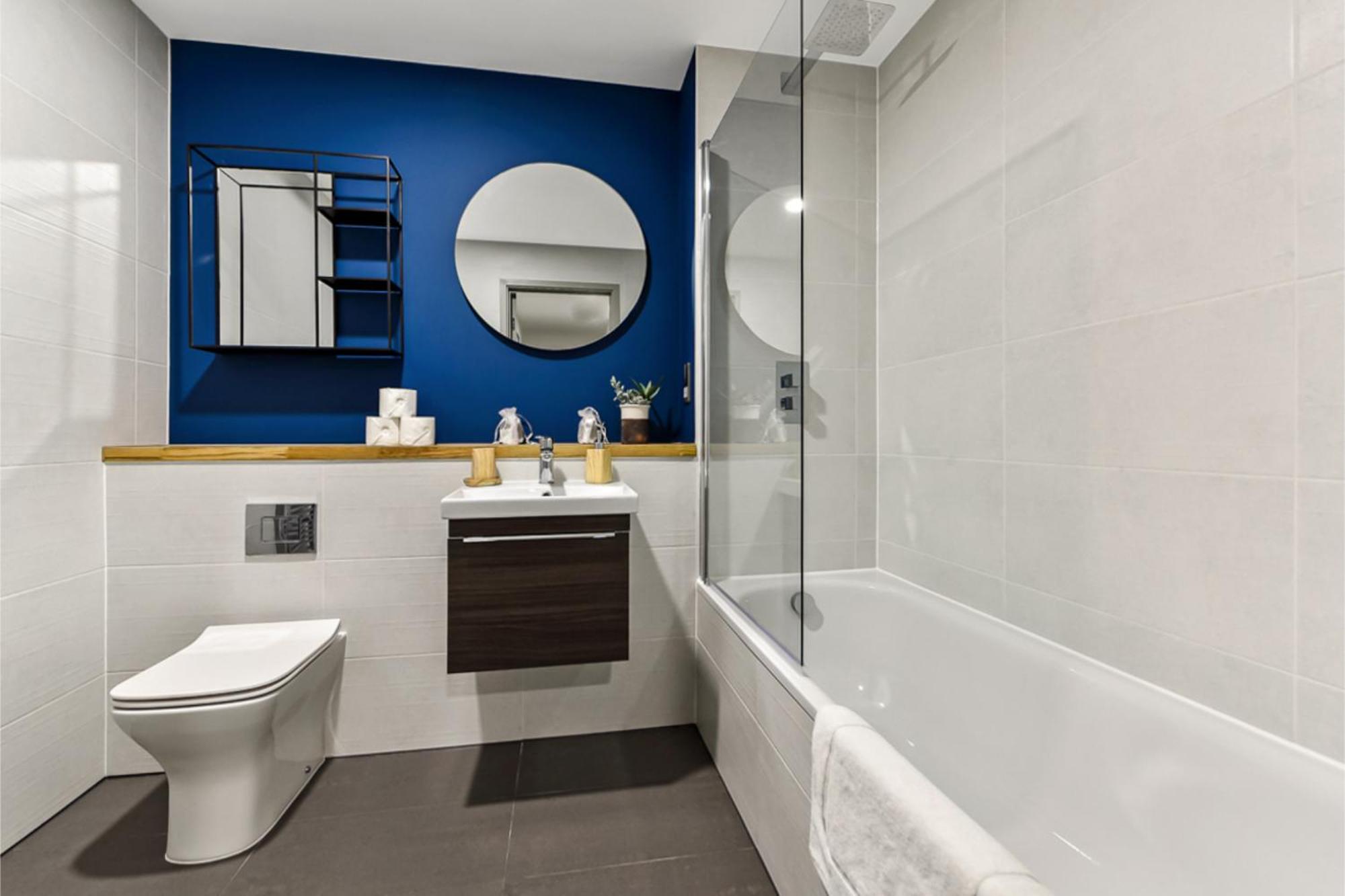 Earthy Elegance: Nature Inspired Flat In Prime Location * Londen