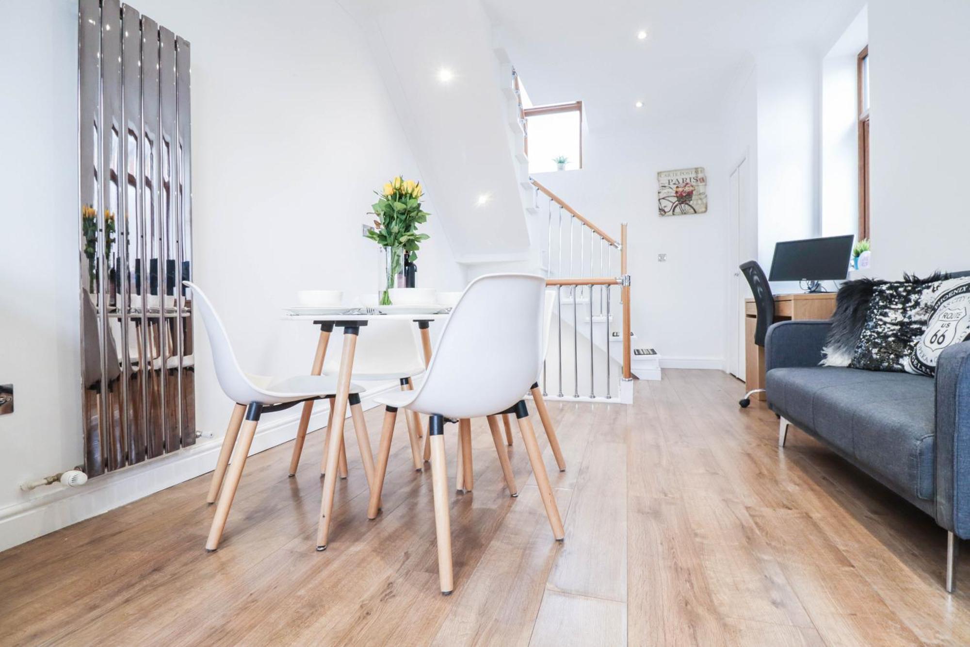 Stunning Split Level Appartement *