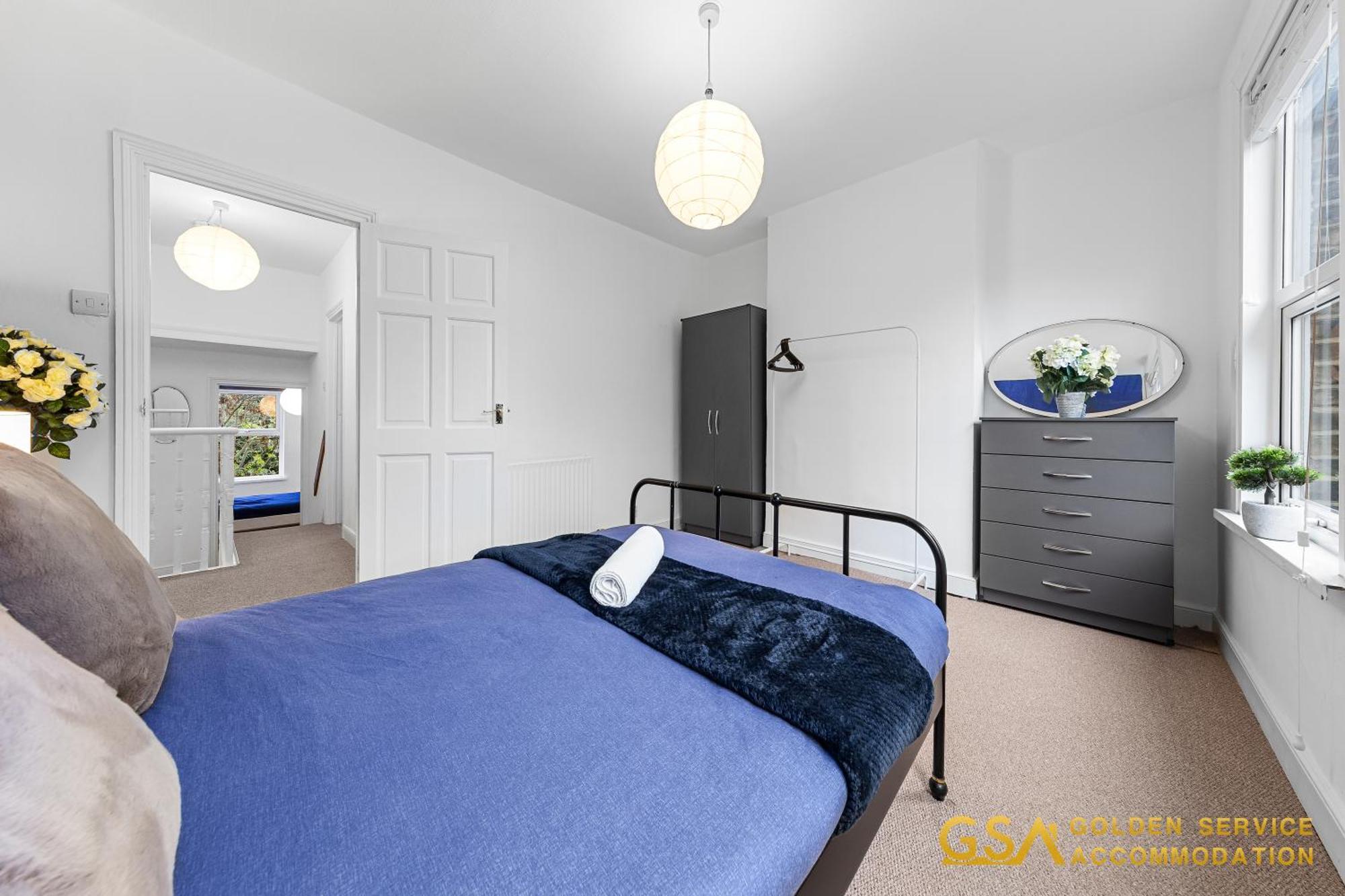 Stylist And Cosy 3 Bed House Leytonstone Sleeps 7 Londen