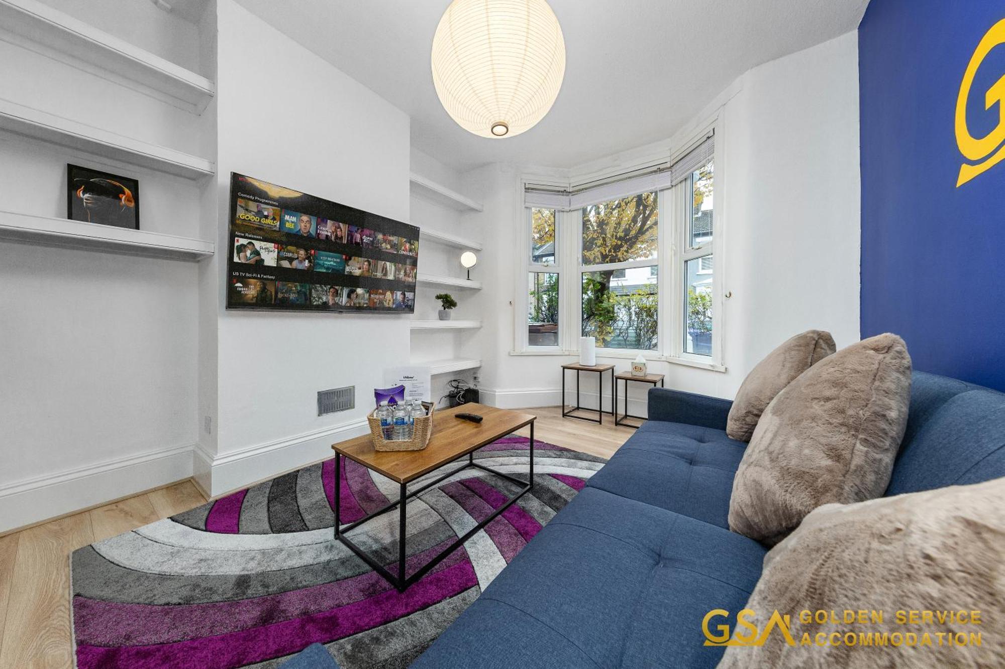 Stylist And Cosy 3 Bed House Leytonstone Sleeps 7 Londen
