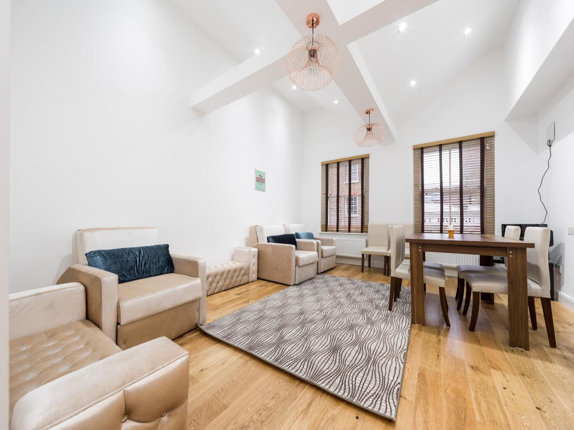 Apartment Aldgate Flats *