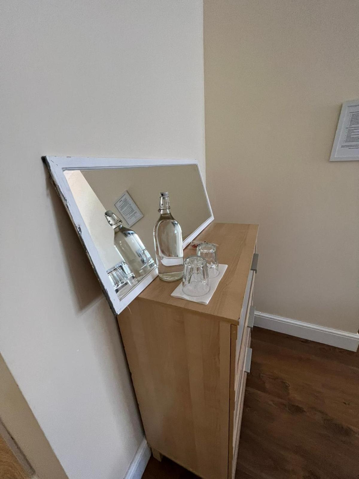 Privatunterkunft Affordable In Shared Flat, Bridge *