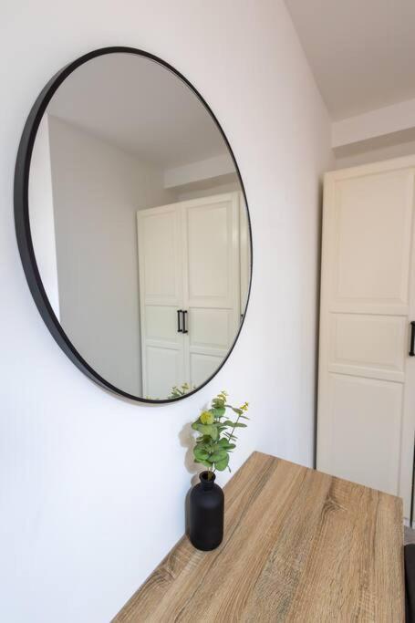 Morden Apartment, By The Sea With Free Parking Appartement *