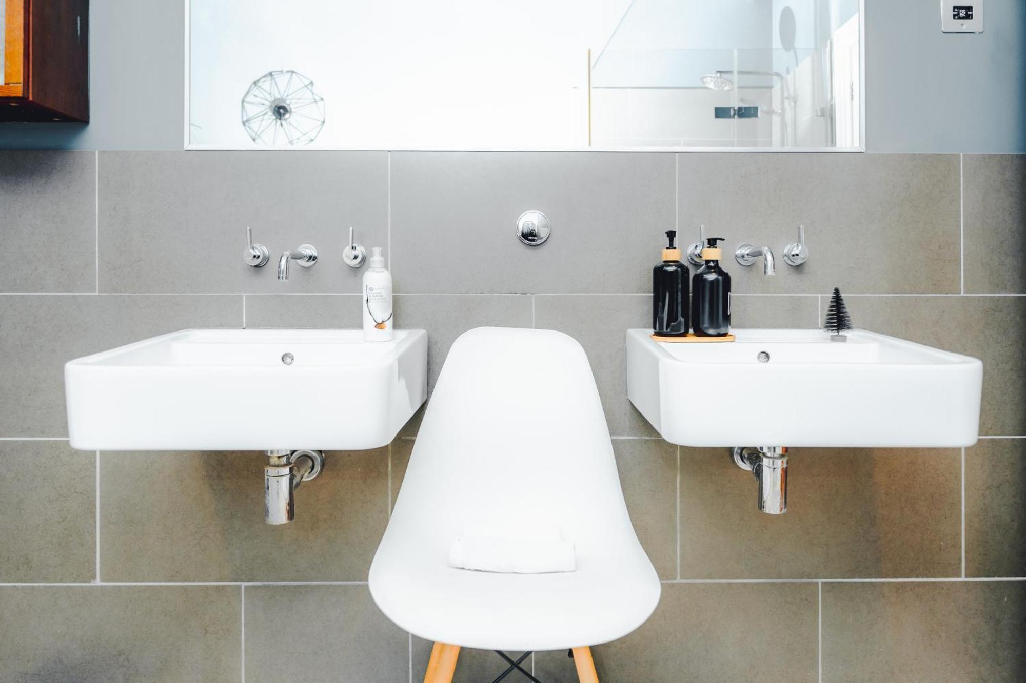 Master En - Townhouse Double With Garden & Hot Tub London