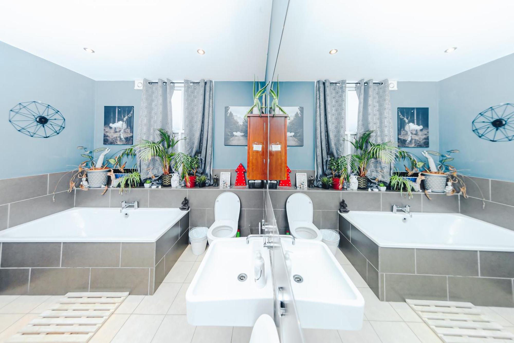 Master En - Townhouse Double With Garden & Hot Tub Homestay