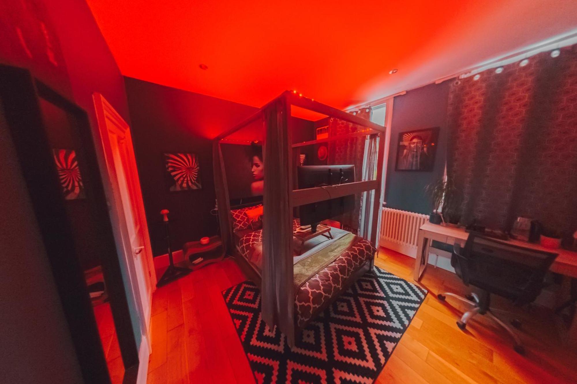 Homestay Master En - Townhouse Double With Garden & Hot Tub *