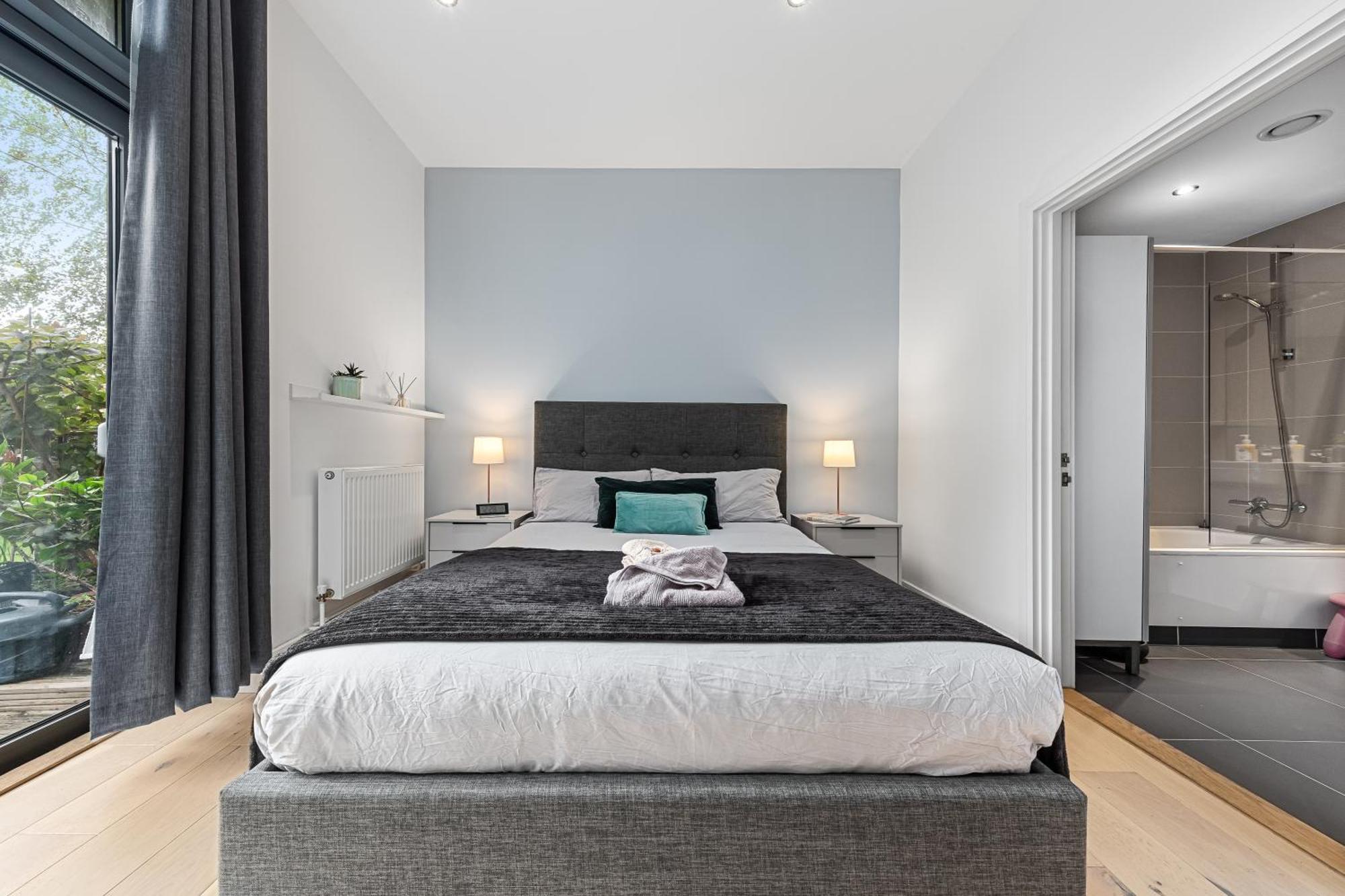 Trendy 2 Bed Flat In Greenwich With Car Parking Lägenhet
