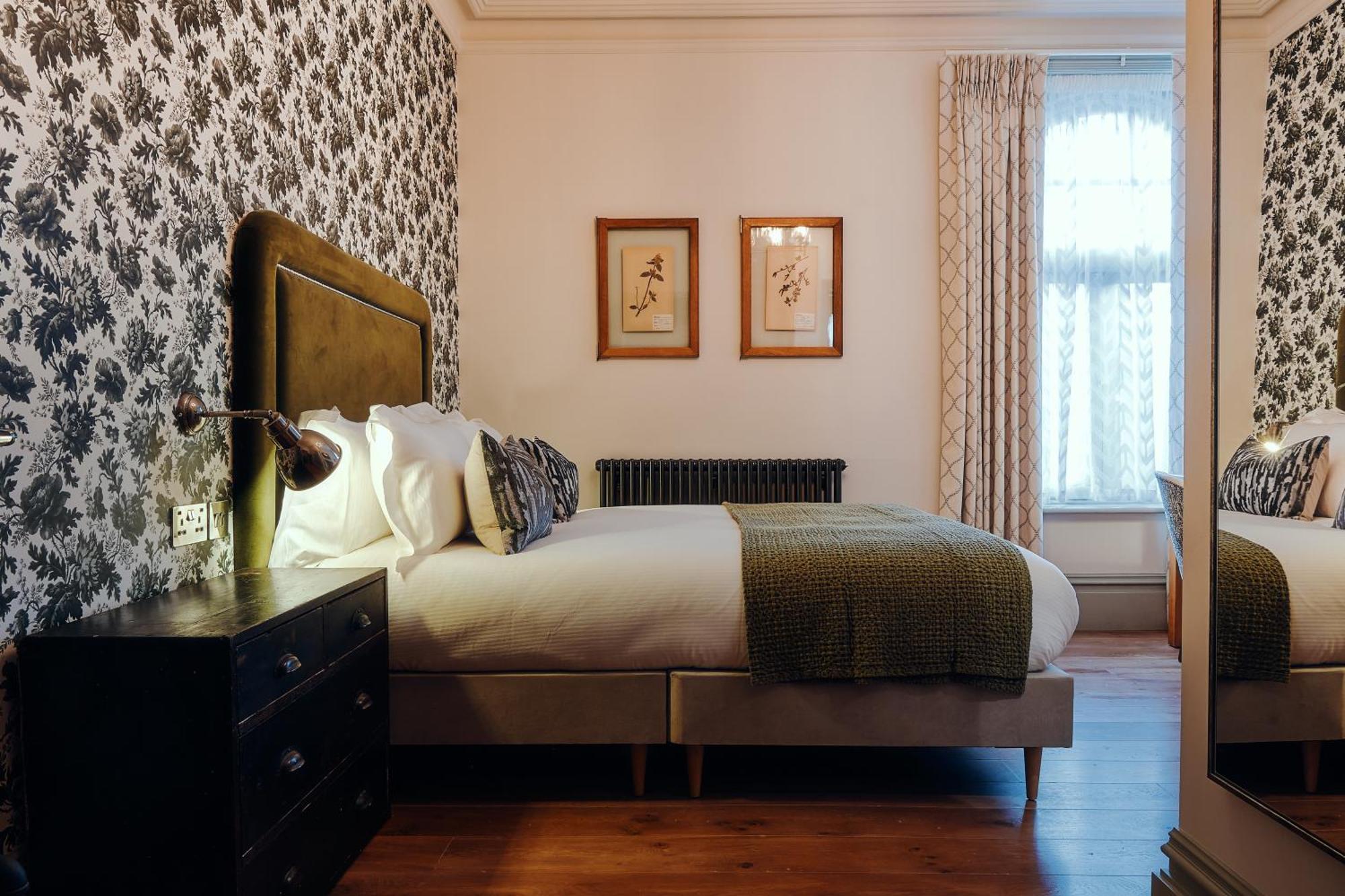 Kro The Black Lion Pub & Boutique 3*