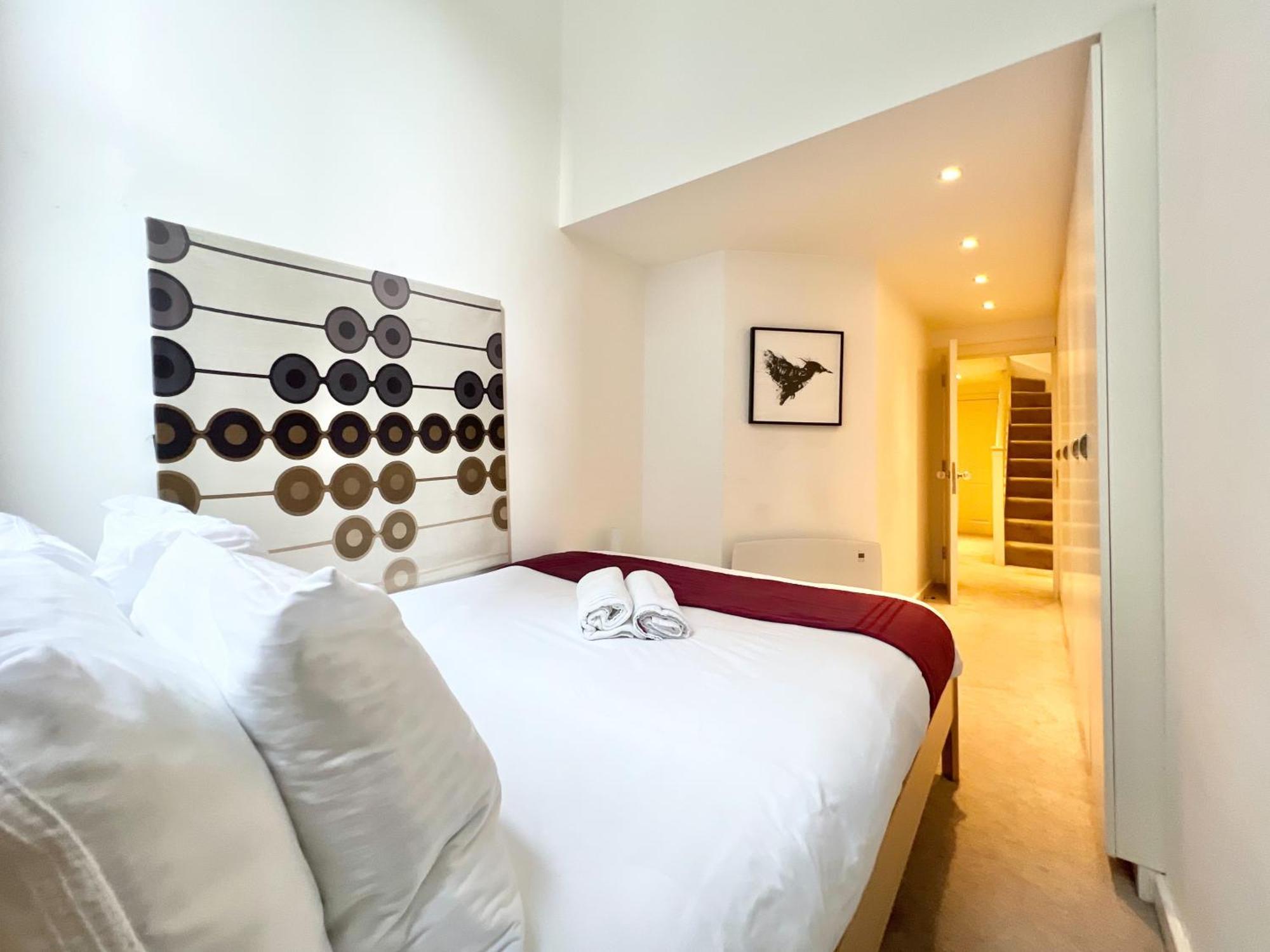 Vip Serviced Excellent Location Great Price Lägenhet London