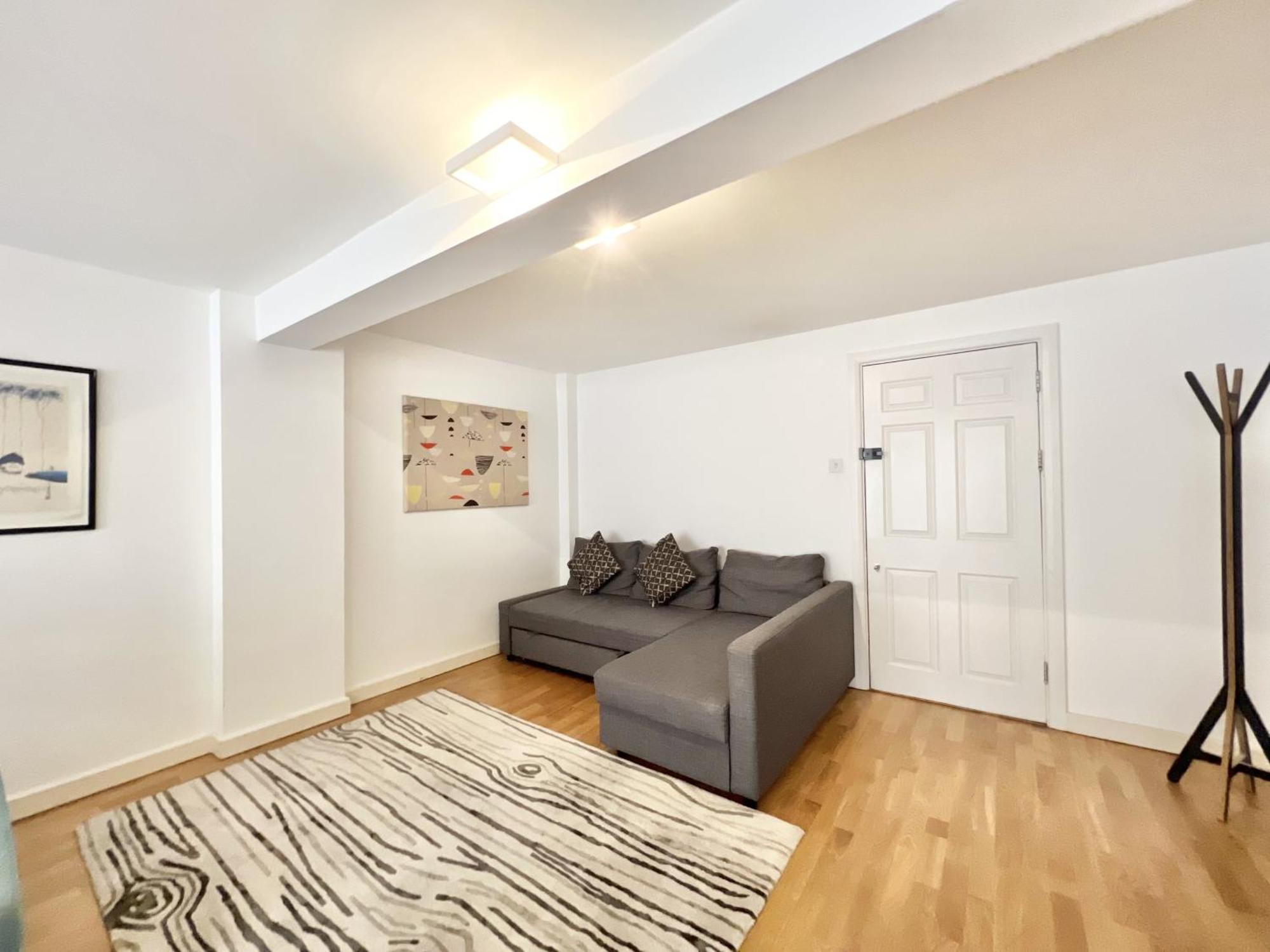 Lägenhet Vip Serviced Excellent Location Great Price *