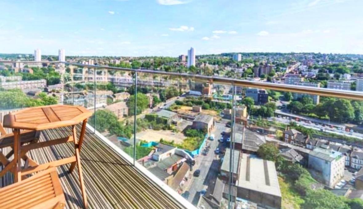 Leilighet Spacious 2 Bed Flat Next To Elizabeth Line *