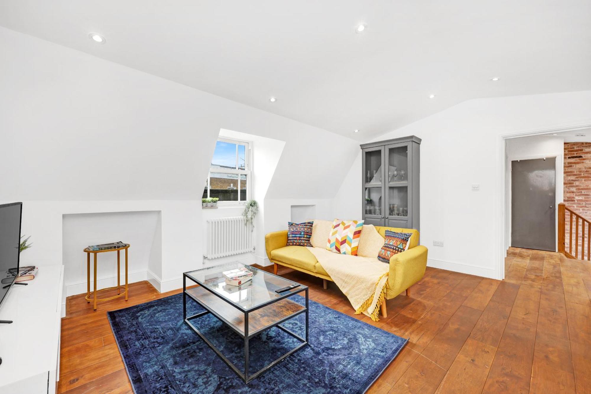 Loft Aartment Short Term & Flexible Renting Hackney With Free Wifi & Balcony Appartement *