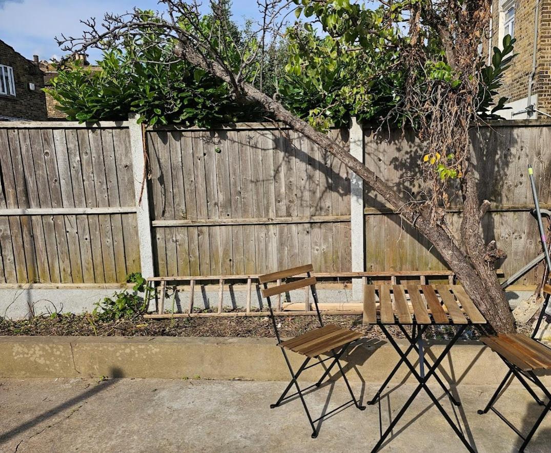 Gjestgiverier Leyton House - Sleepylodge London
