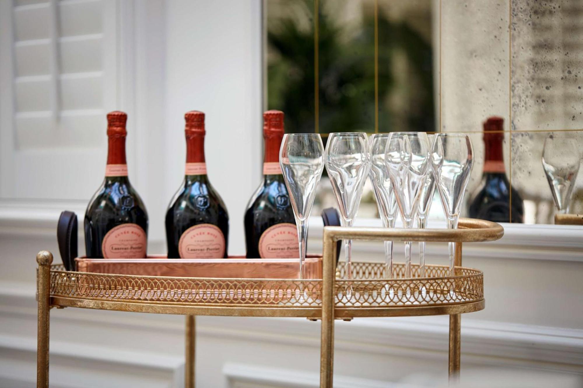 100 Queen's Gate London, Curio Collection By Hilton Hotel London