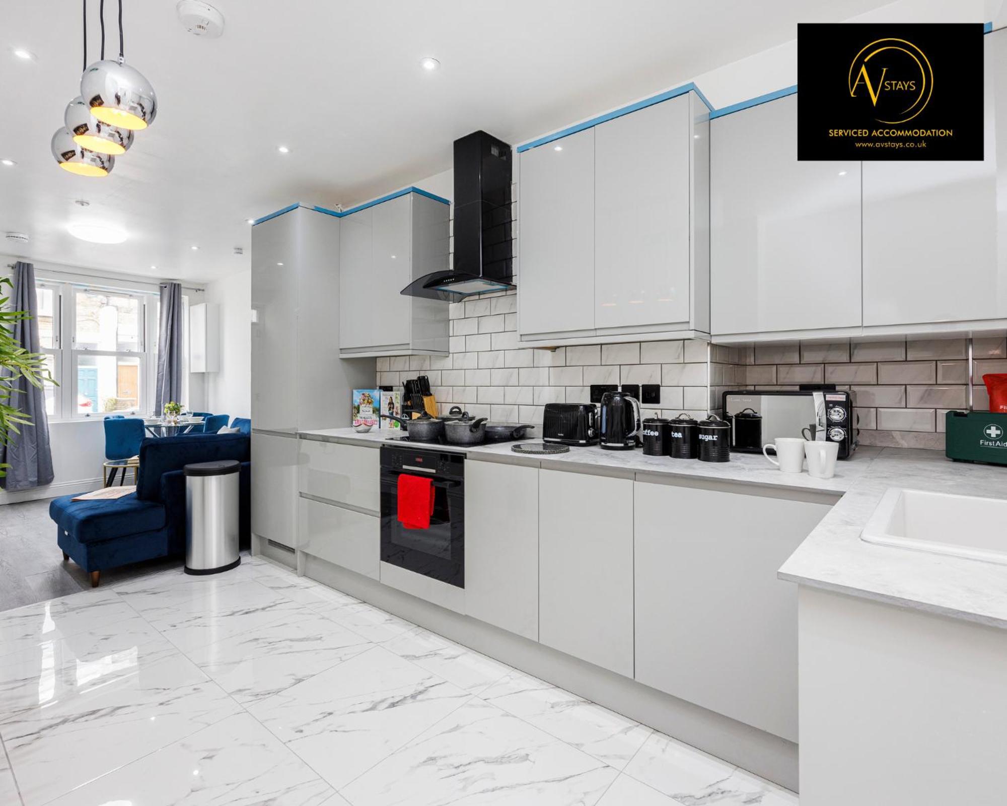 2 Bedroom By Av Short Lets Southwark *