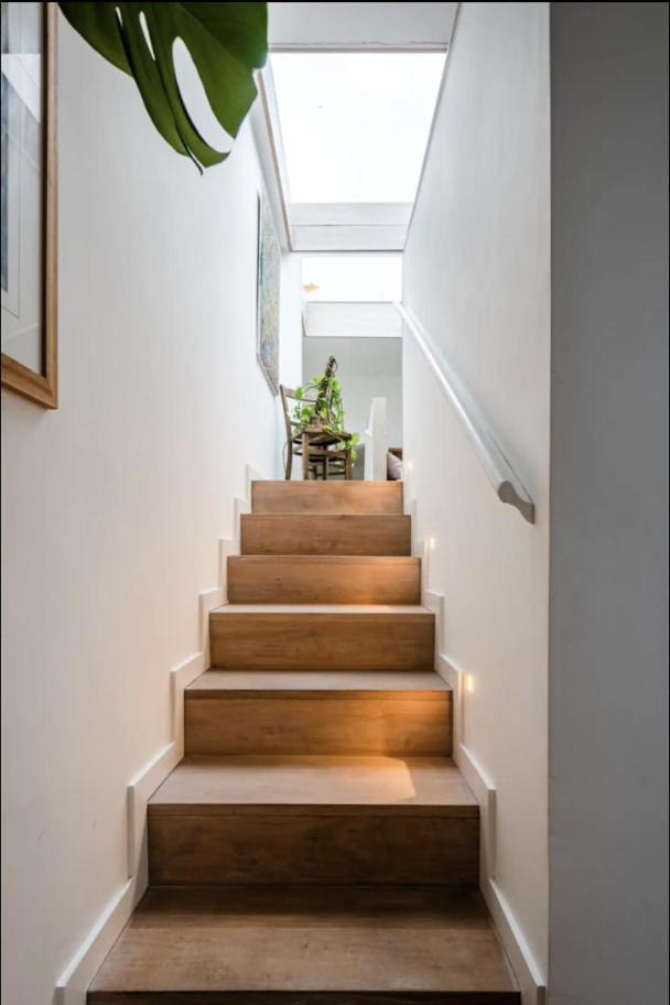 Entire On Victoria Park Apartment London