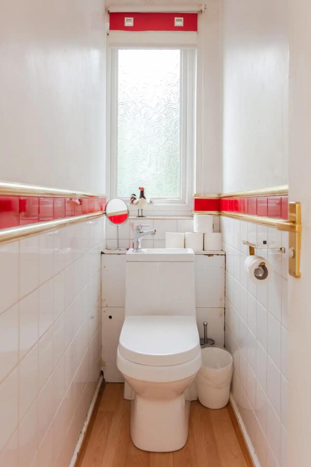 Homely 3 Bedroom House With A Garden * Londra