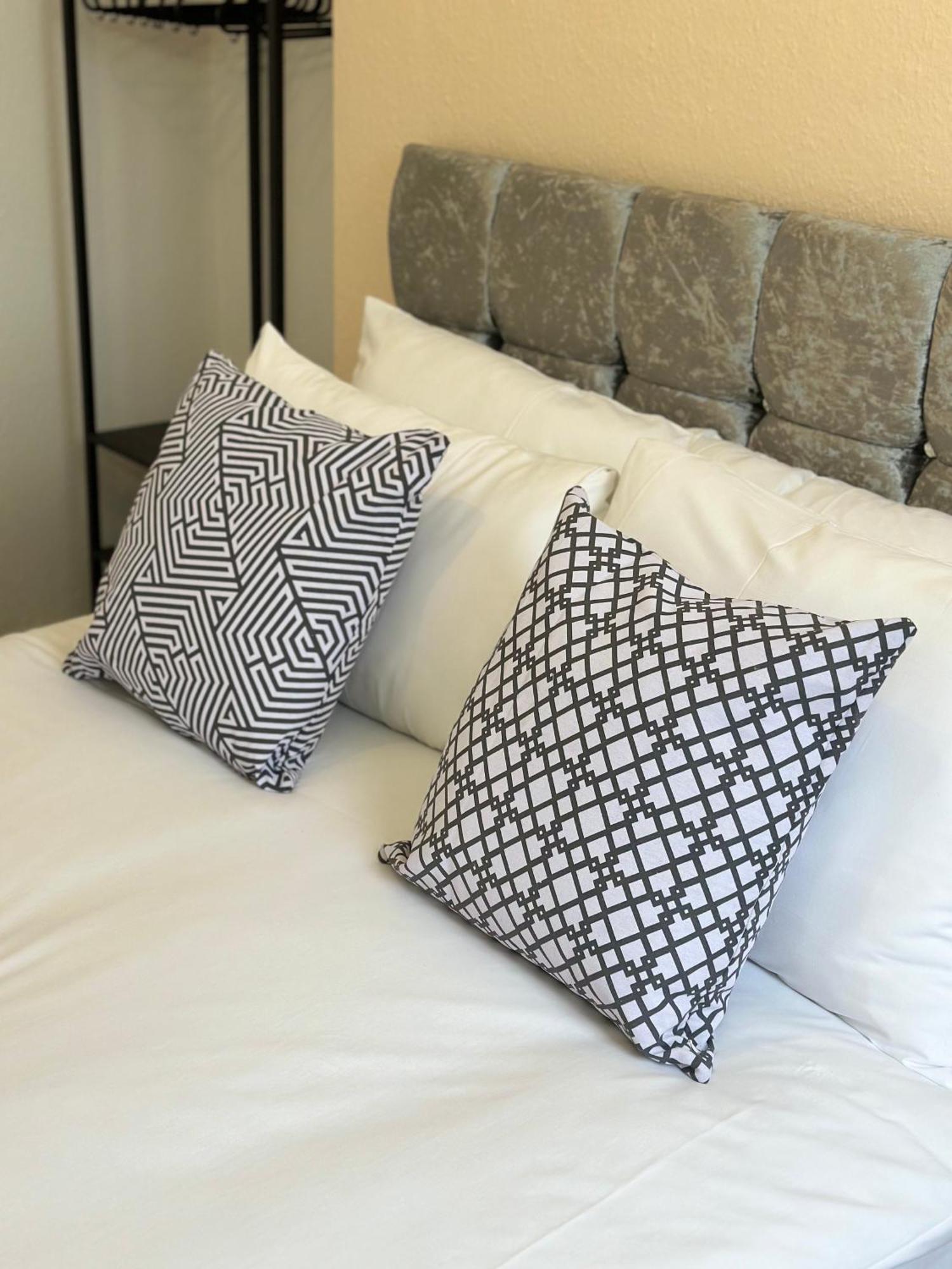 Semesterbostad Newly Decorated 5-bed Hackney Townhouse London