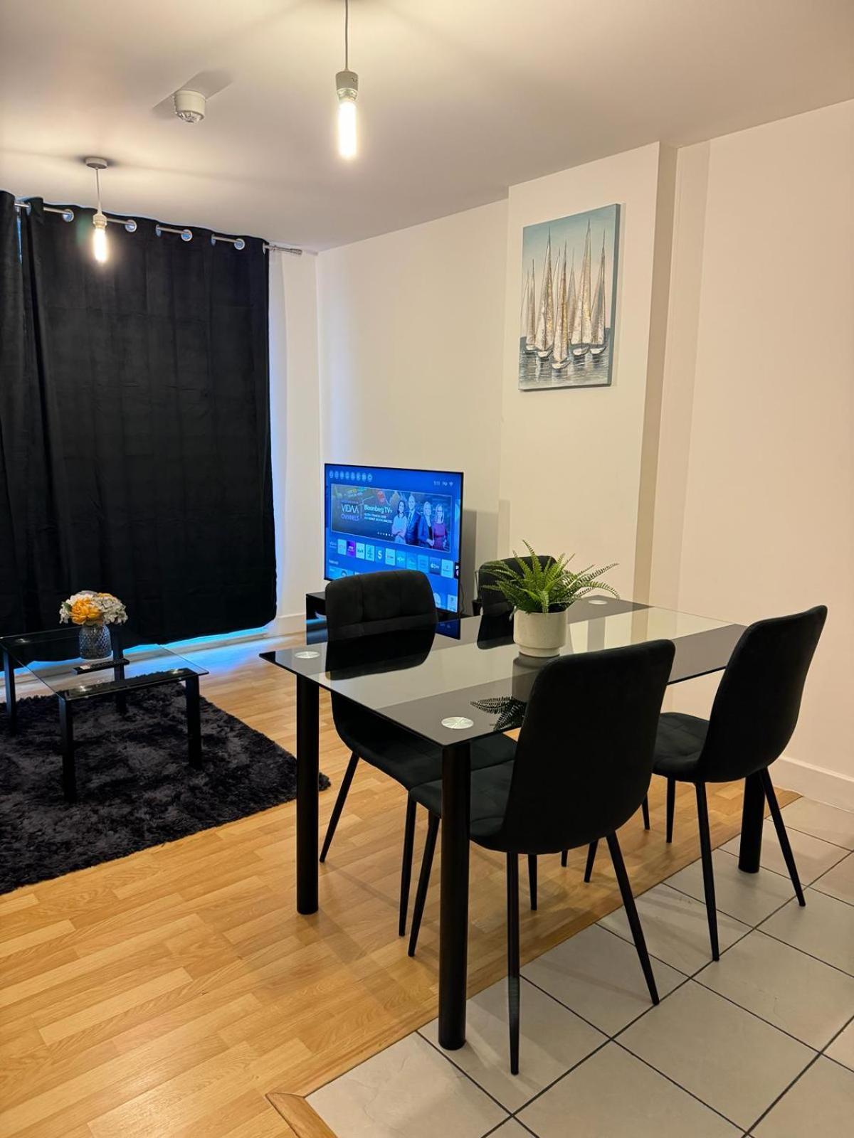 Appartamento Spacious 2 Bedrooms In Stratford *