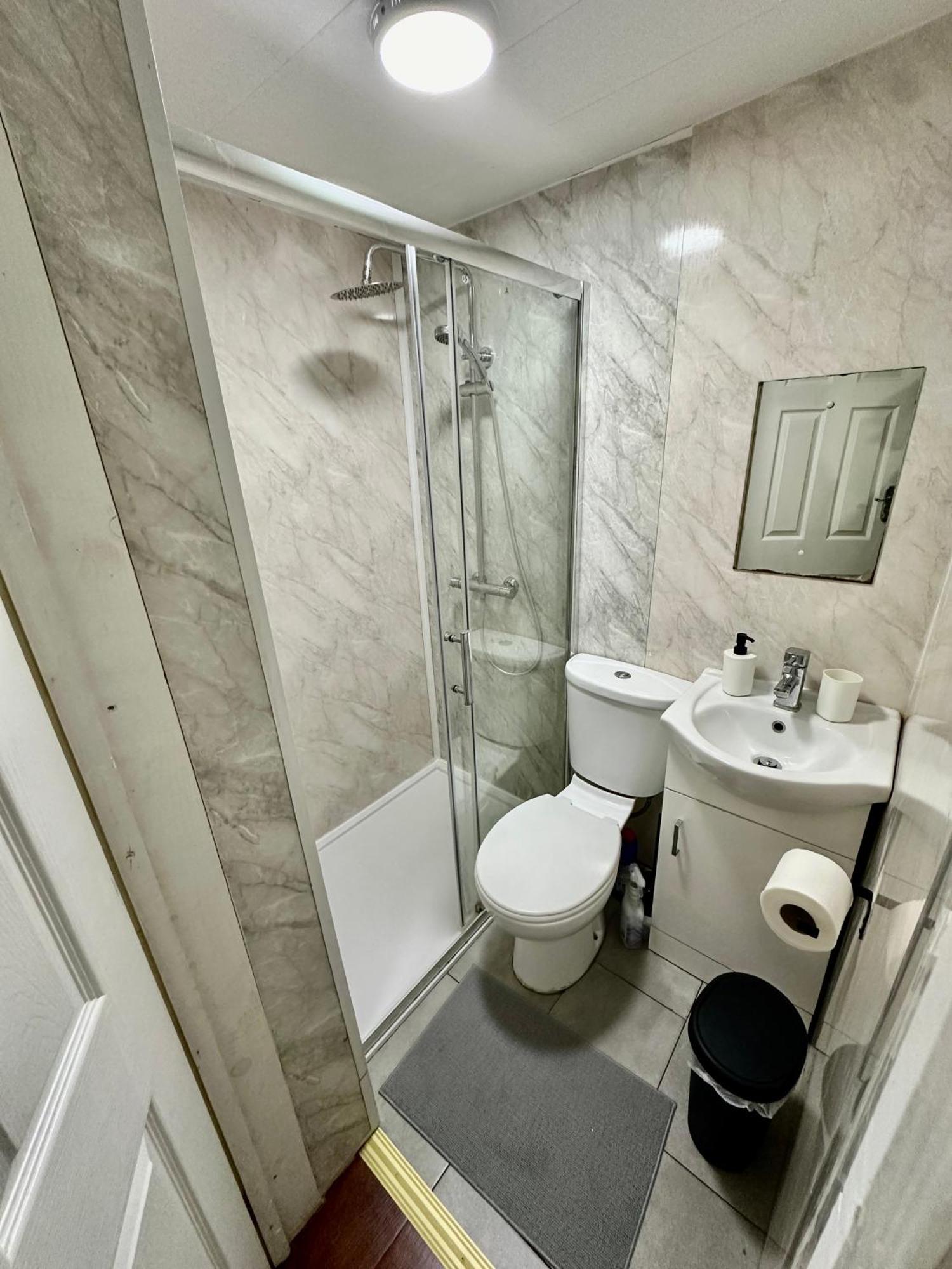 Guest house Stratford London