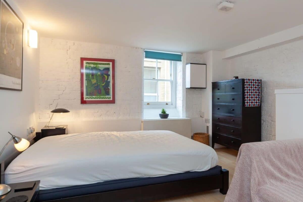 Charming 1 Bedroom In Old School House