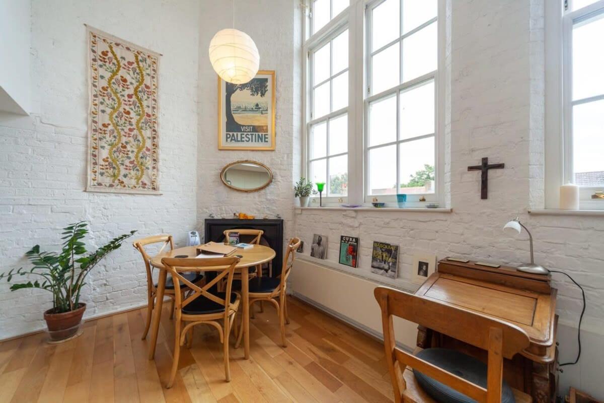 Charming 1 Bedroom In Old School House *