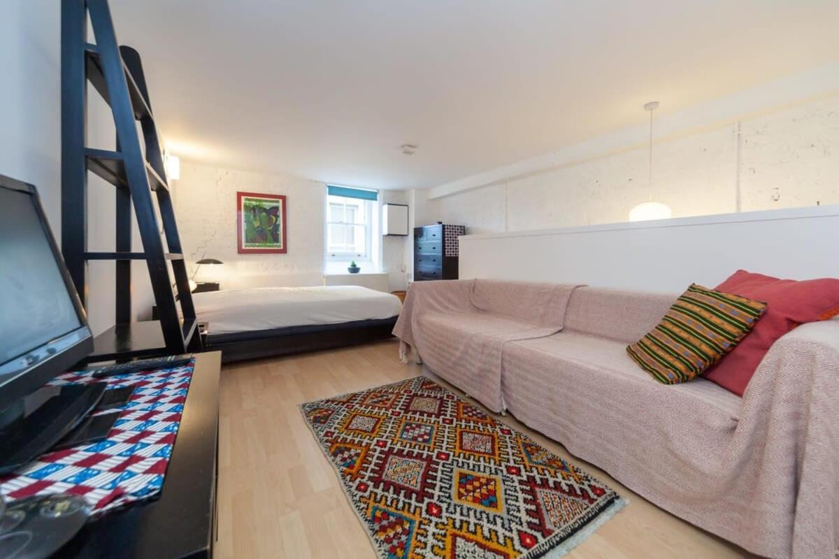 Charming 1 Bedroom In Old School House Lejlighed *