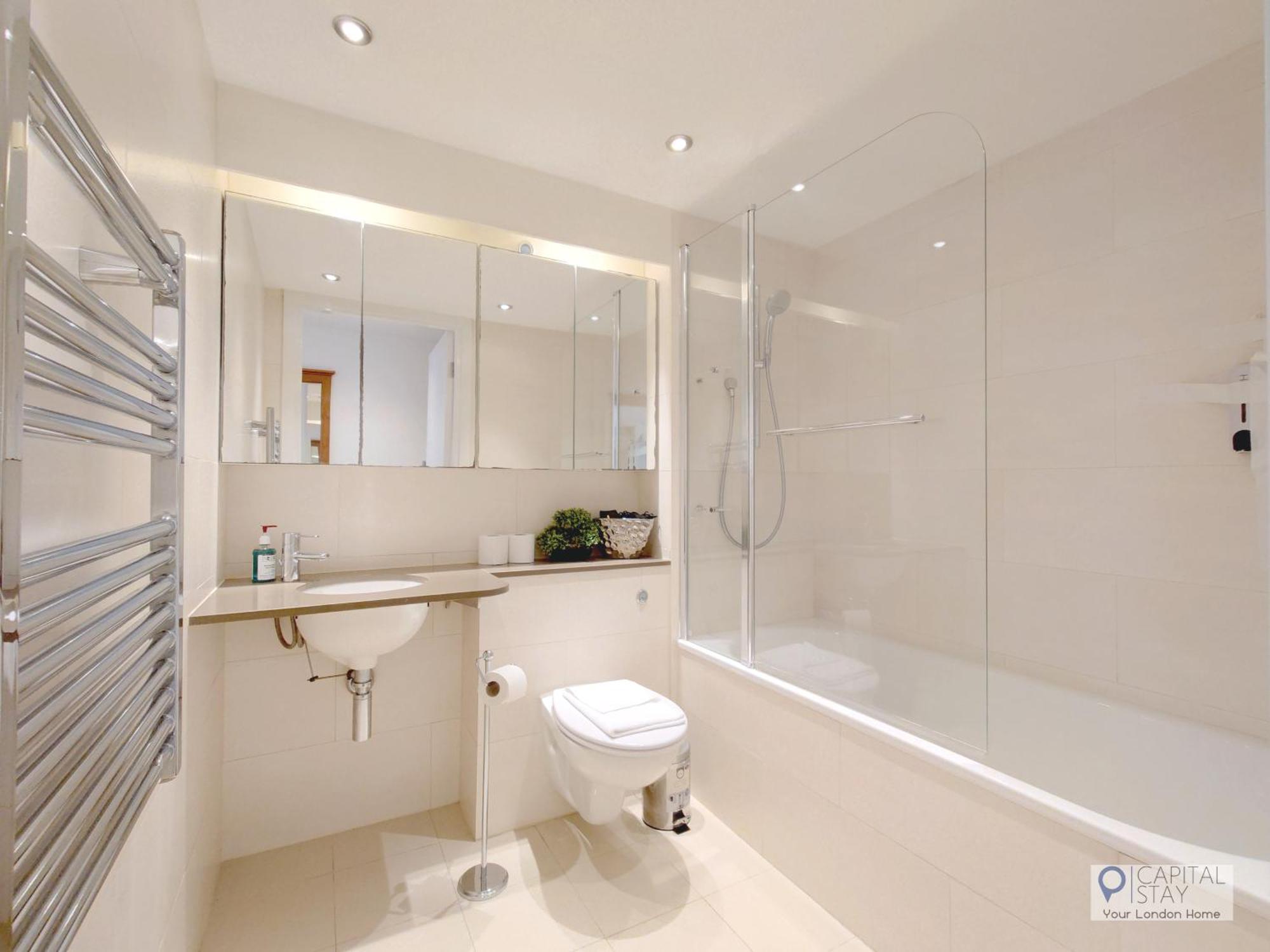 Deluxe One Bed By Excel & O2 Londen