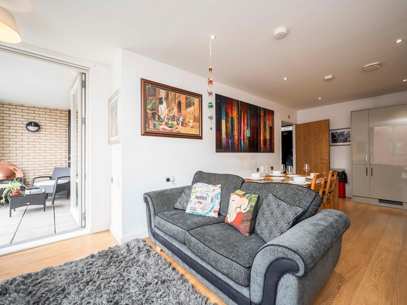 Apartment Near Tower Bridge And Tube Pass The Keys
