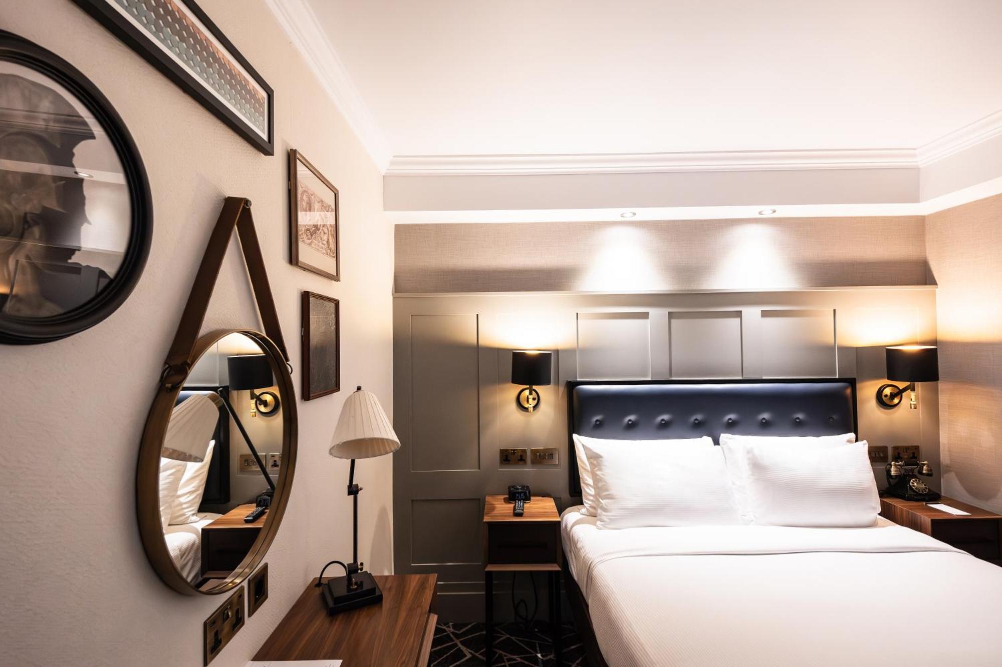 100 Queen's Gate London, Curio Collection By Hilton 5* London