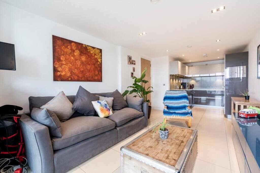 Appartement 1 Bedroom Penthouse Flat In East *