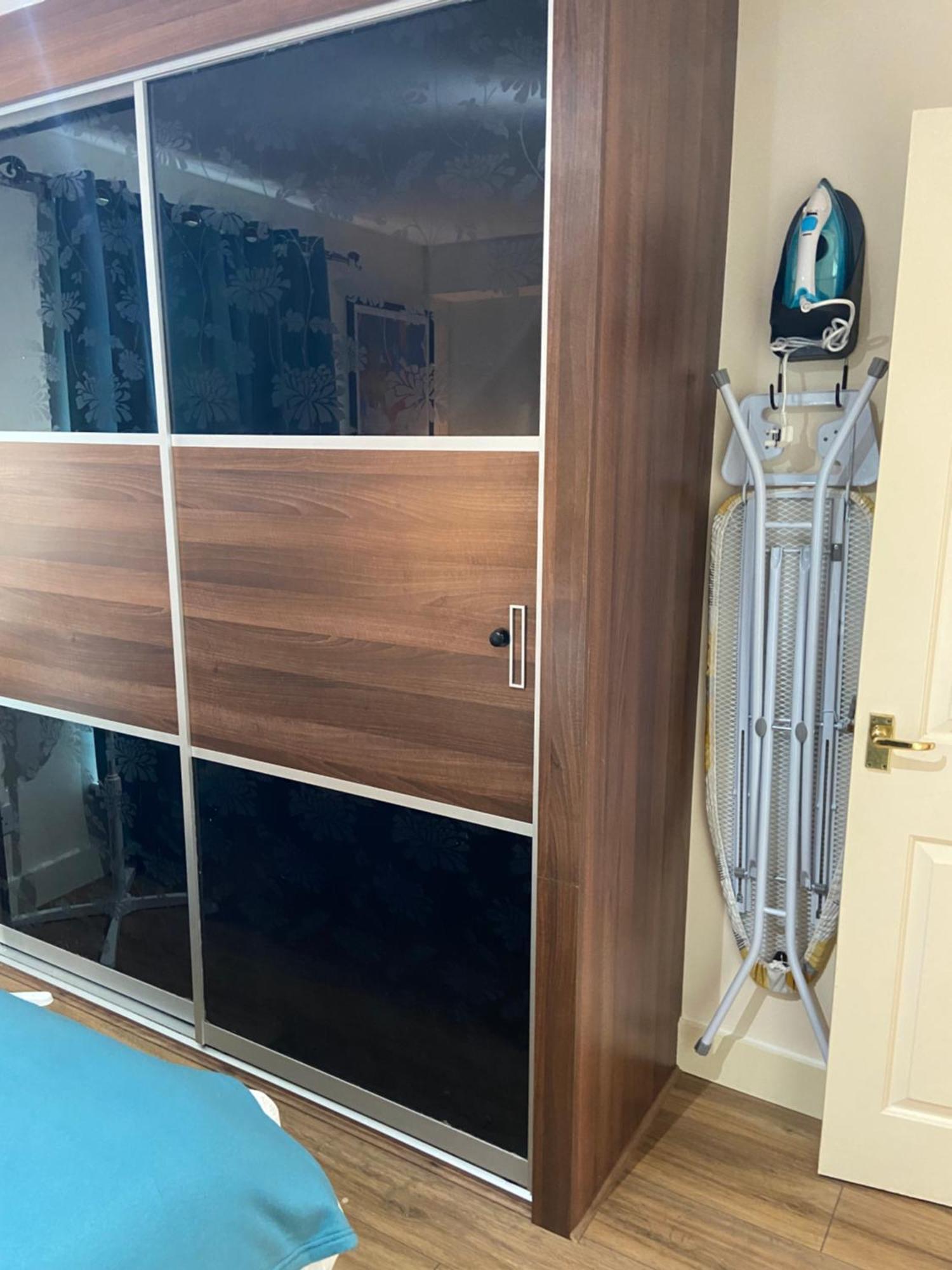 Lägenhet Beautiful 2 Bed Waterfront With Parking Perfect For Canary Wharf - 2 Bed 2 Bath With High Speed Wifi And Netflix And Parking