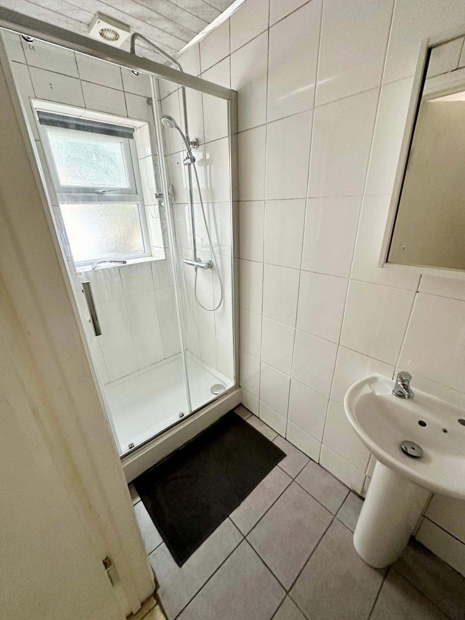 Guest house Stratford *