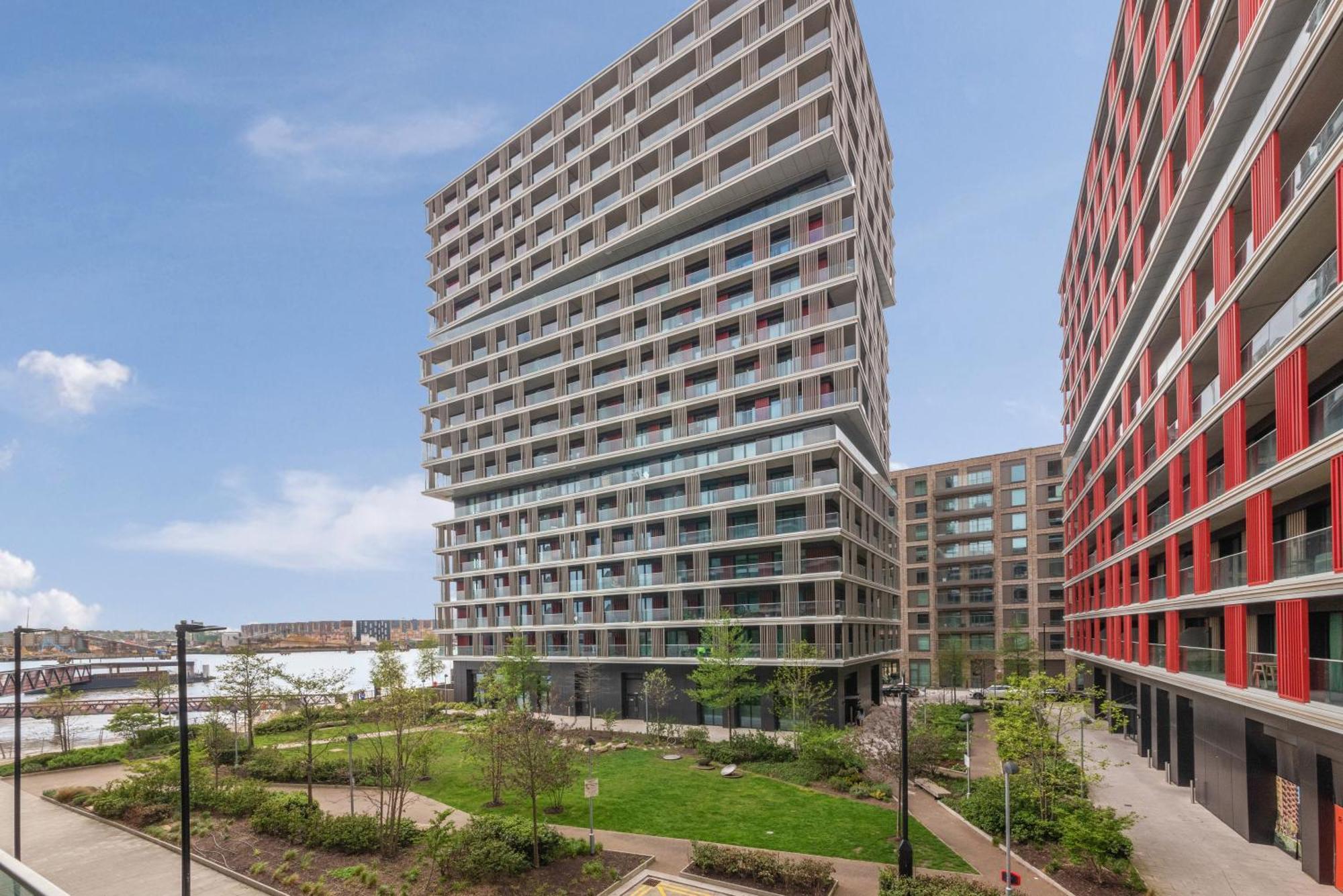 Appartement Excel 2 Bedroom Near Aiport And O2 Arena *