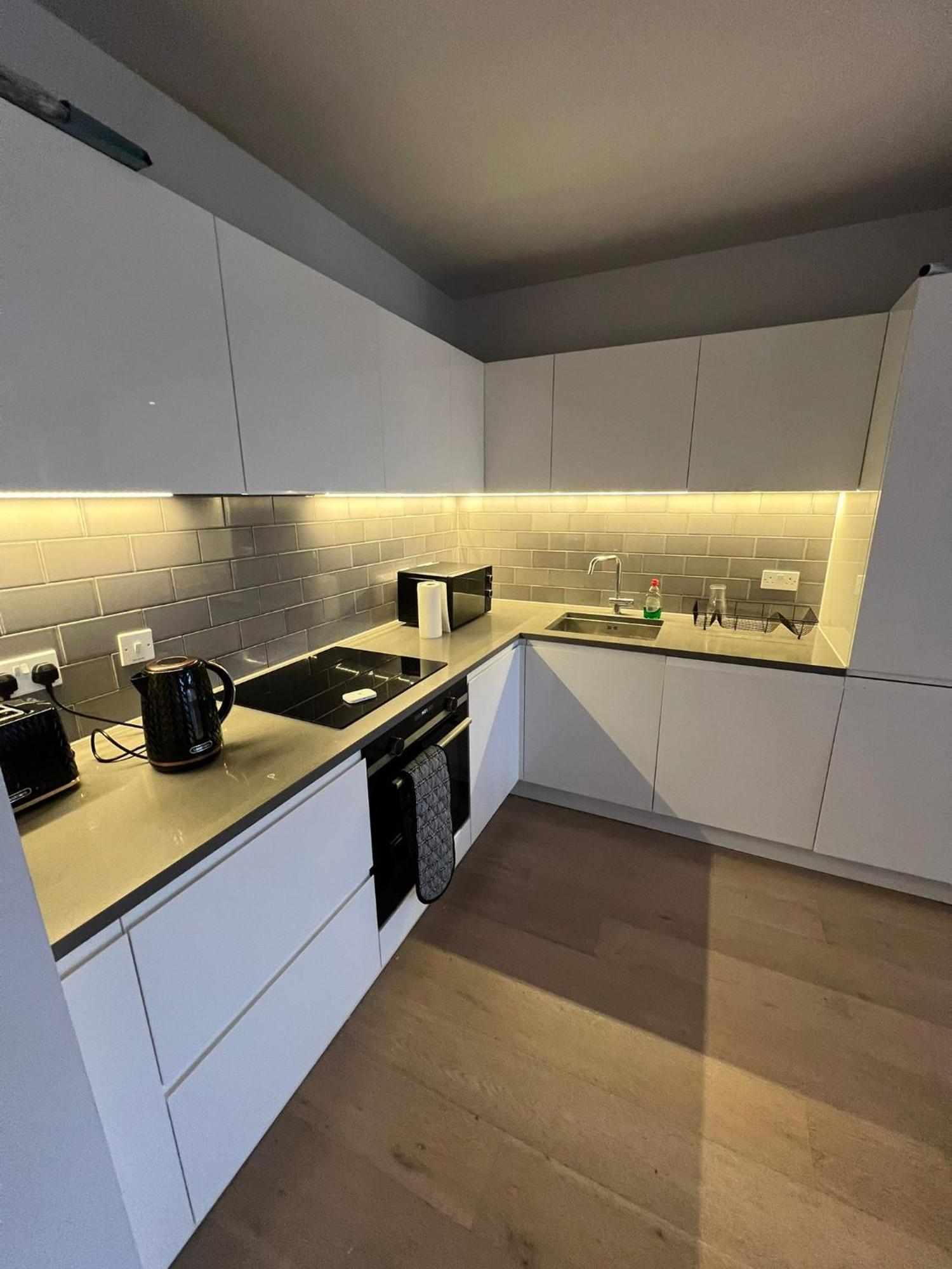 Appartement Excel 2 Bedroom Near Aiport And O2 Arena *