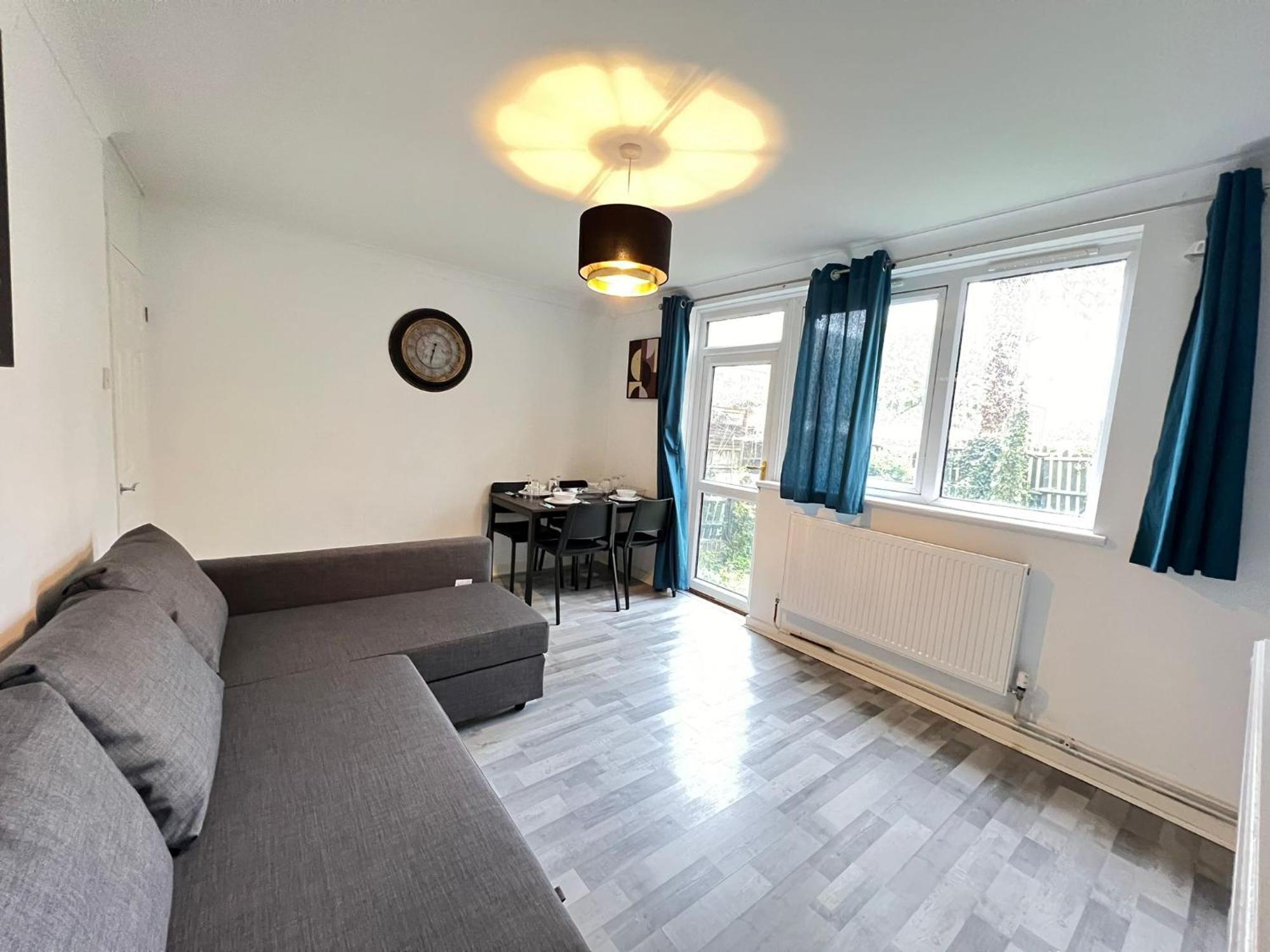 Appartamento 2 Bed Flat In Canary Wharf Londra