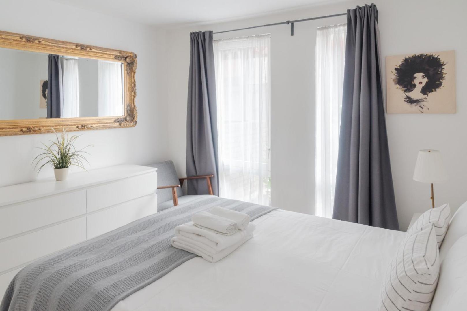 The City Song 1 Bedroom Apartment In Rotherhithe