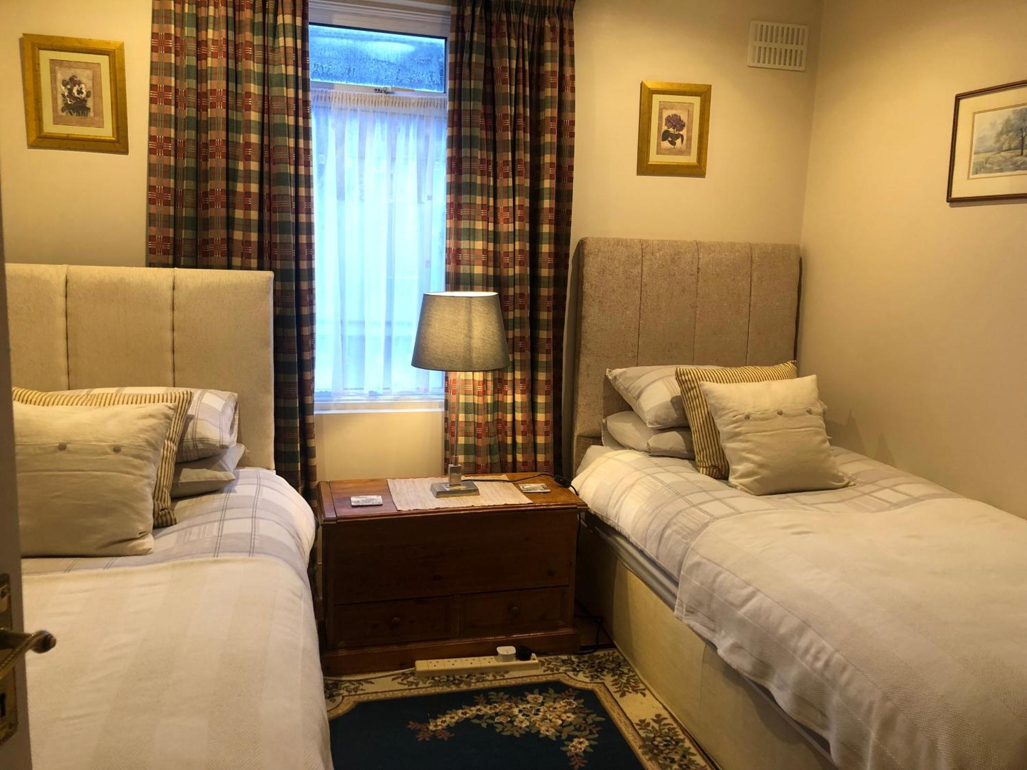 Helena Host Family 3* London