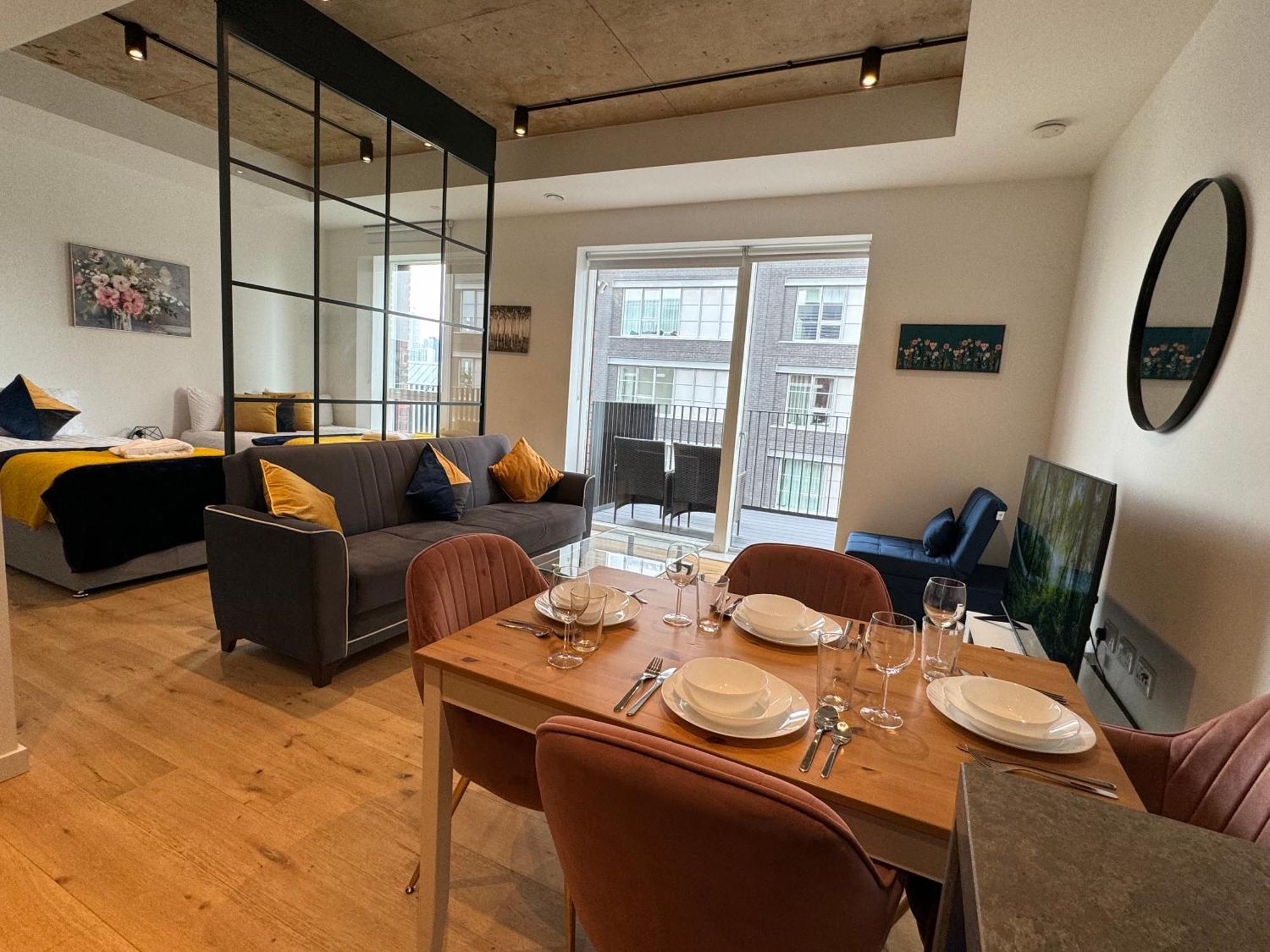 Appartement Luxury Flat With Balcony, River View, O2 Arena, Excel, Canary Wharf, Station Londres