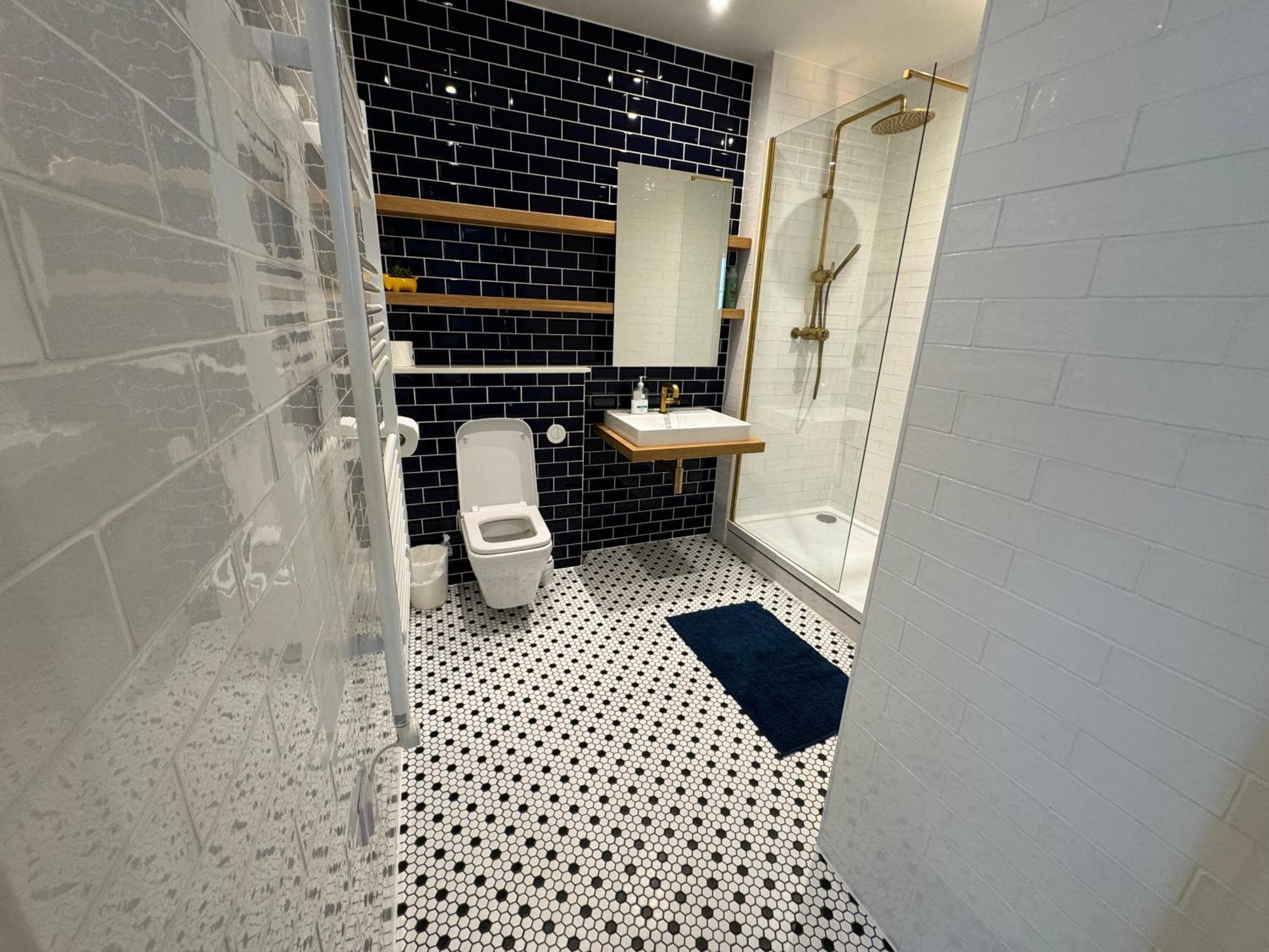 Appartement Luxury Flat With Balcony, River View, O2 Arena, Excel, Canary Wharf, Station