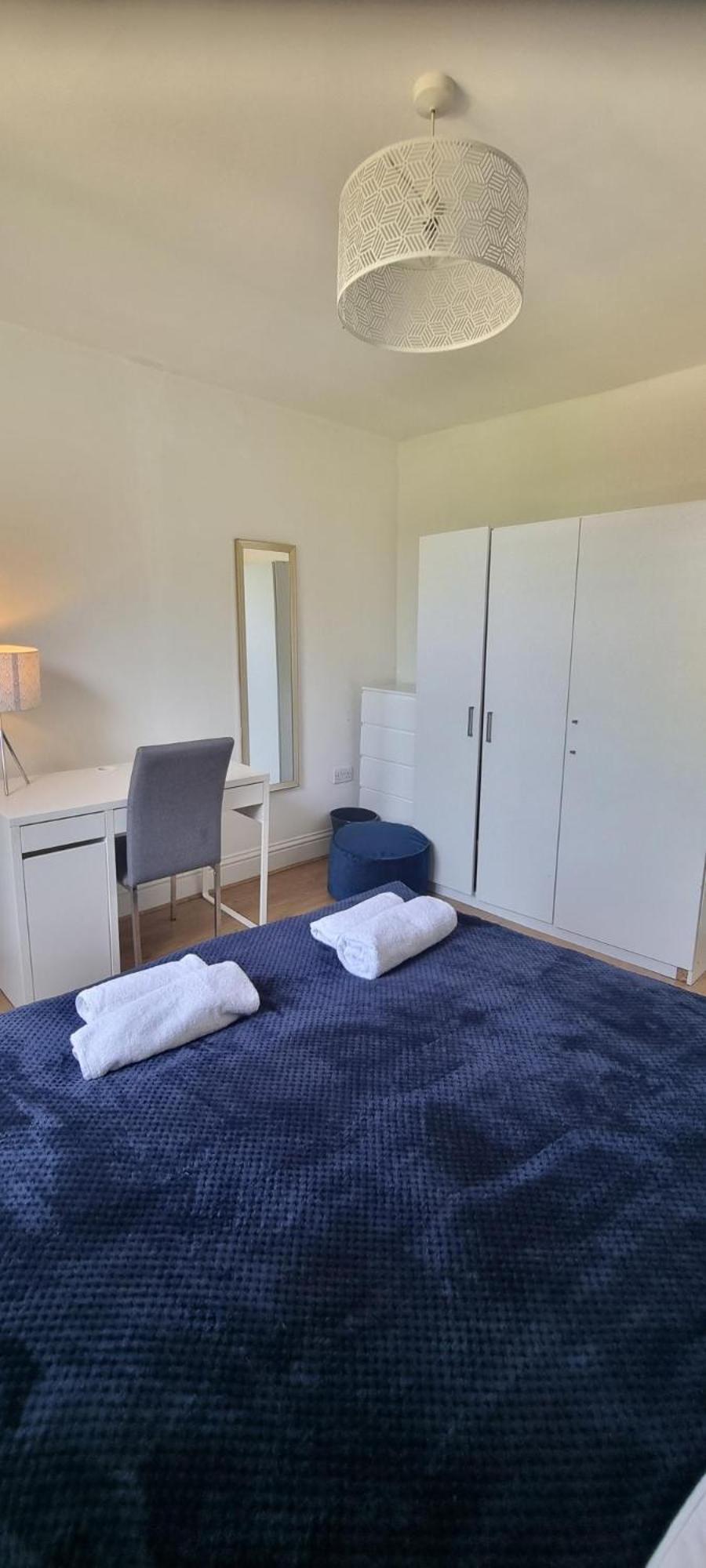 Evo View - 1 Bed - Stunning Views 3 Mins Walk Mile End Station Appartement Londen